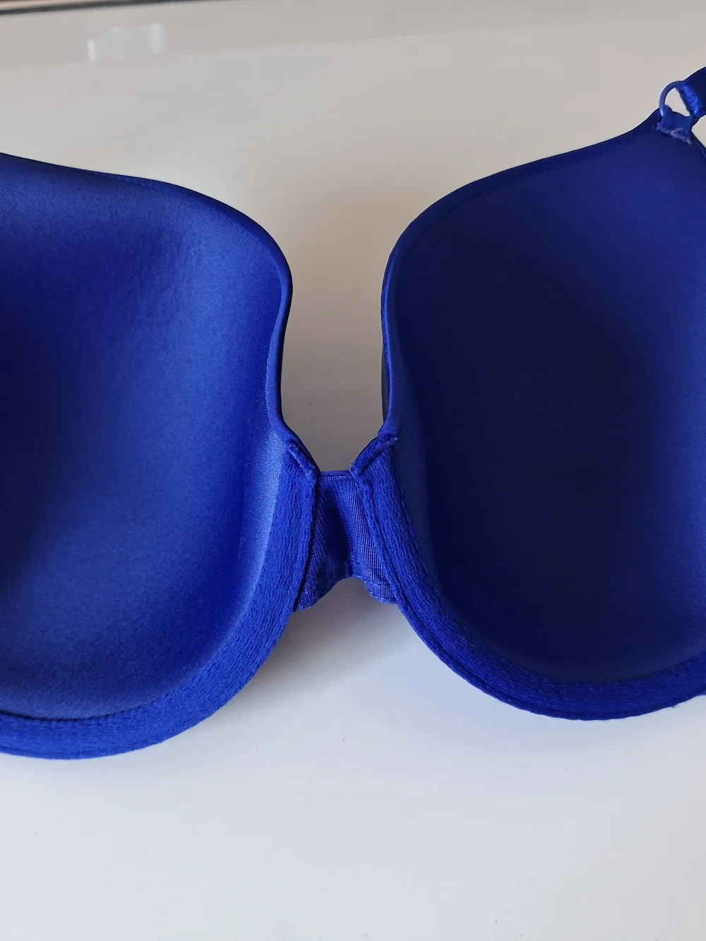 Victoria's Secret Royal Blue Smooth perfect coverage T-Shirt Bra 36C